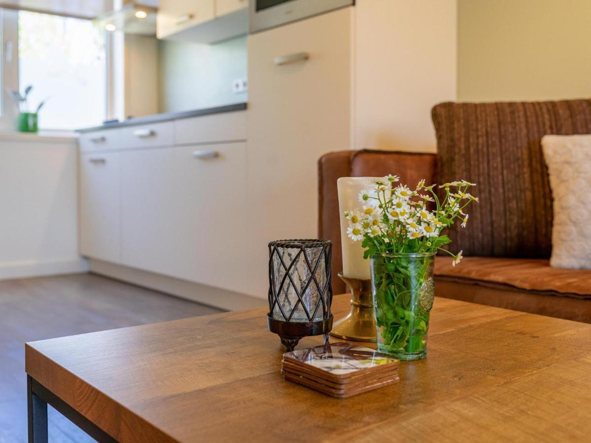 Tiny House Kuifmees Hulshorst Exterior foto